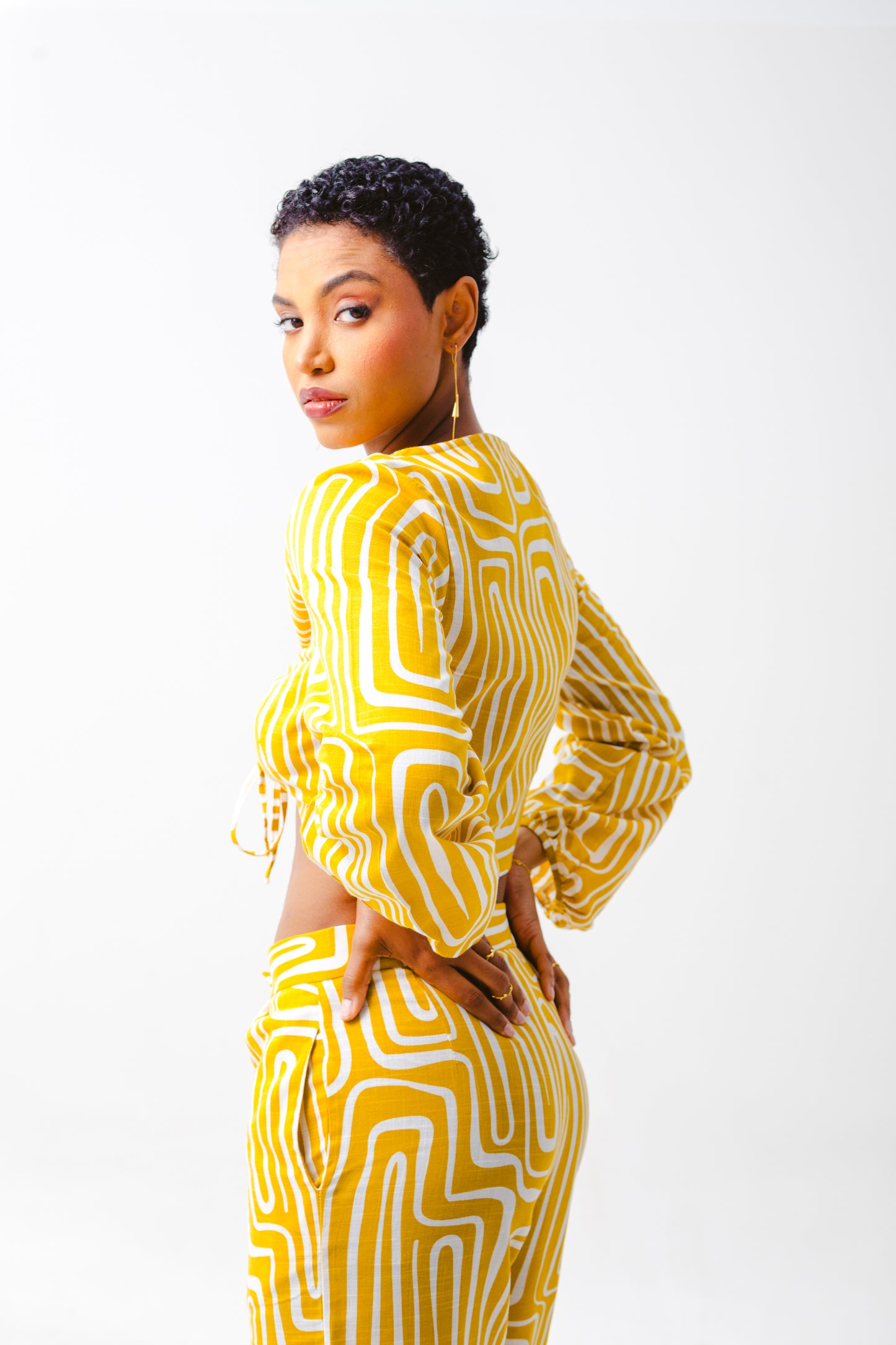 BLUSA RAICES AMARILLO
