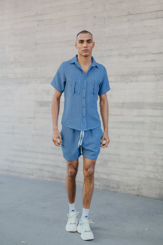 Camisa lineas celeste