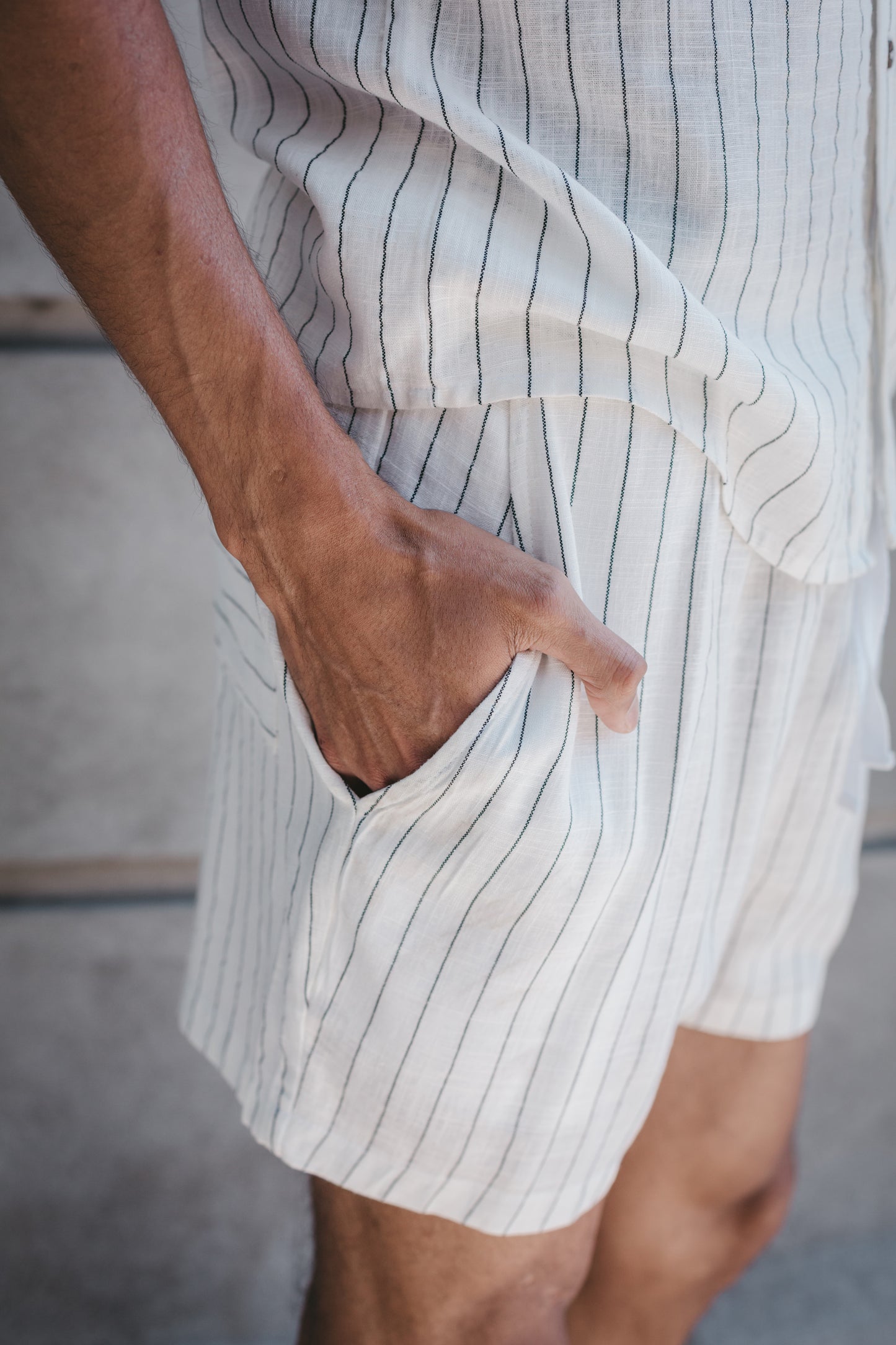 Bermuda lineas blanco