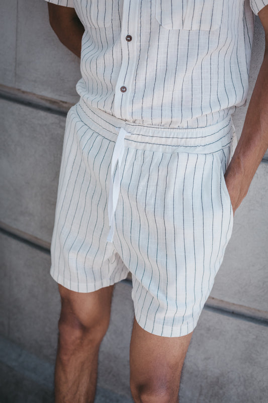 Bermuda lineas blanco