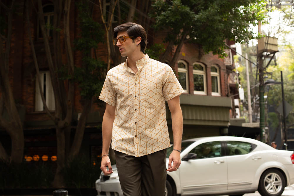 Camisa Geometria Ocre Mao