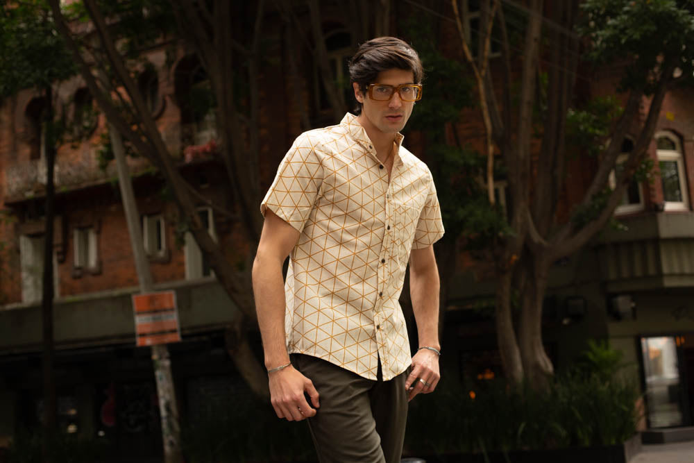 Camisa Geometria Ocre Mao